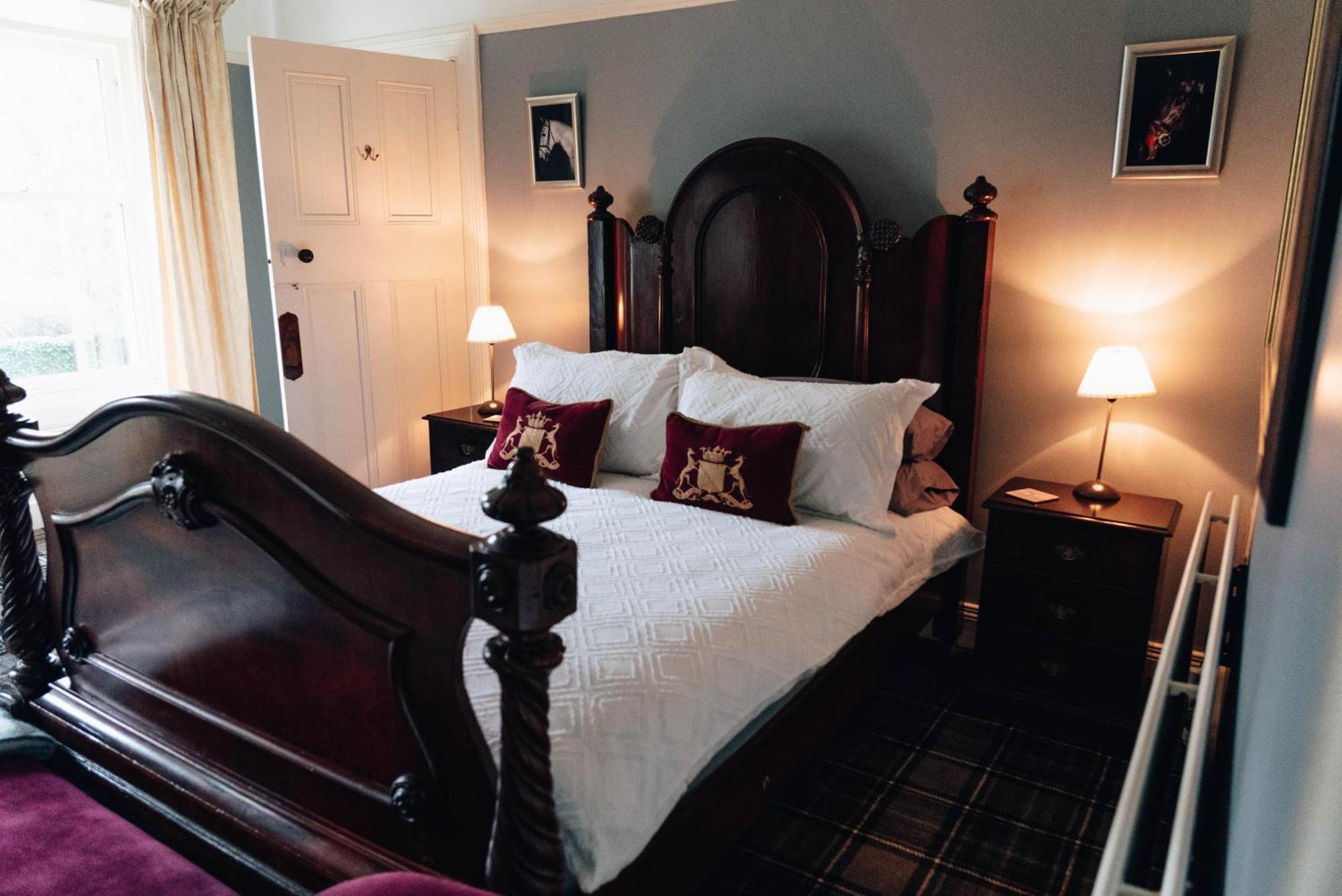Luxury Accommodation In County Antrim With Riverside Hot Tub Kells Eksteriør billede