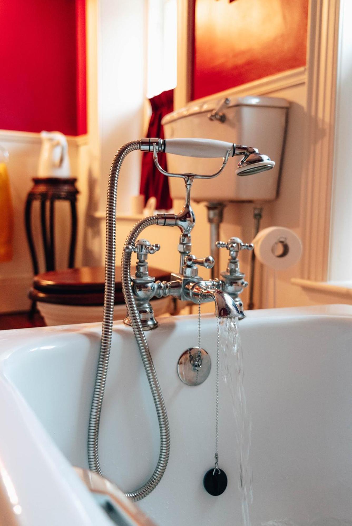 Luxury Accommodation In County Antrim With Riverside Hot Tub Kells Eksteriør billede