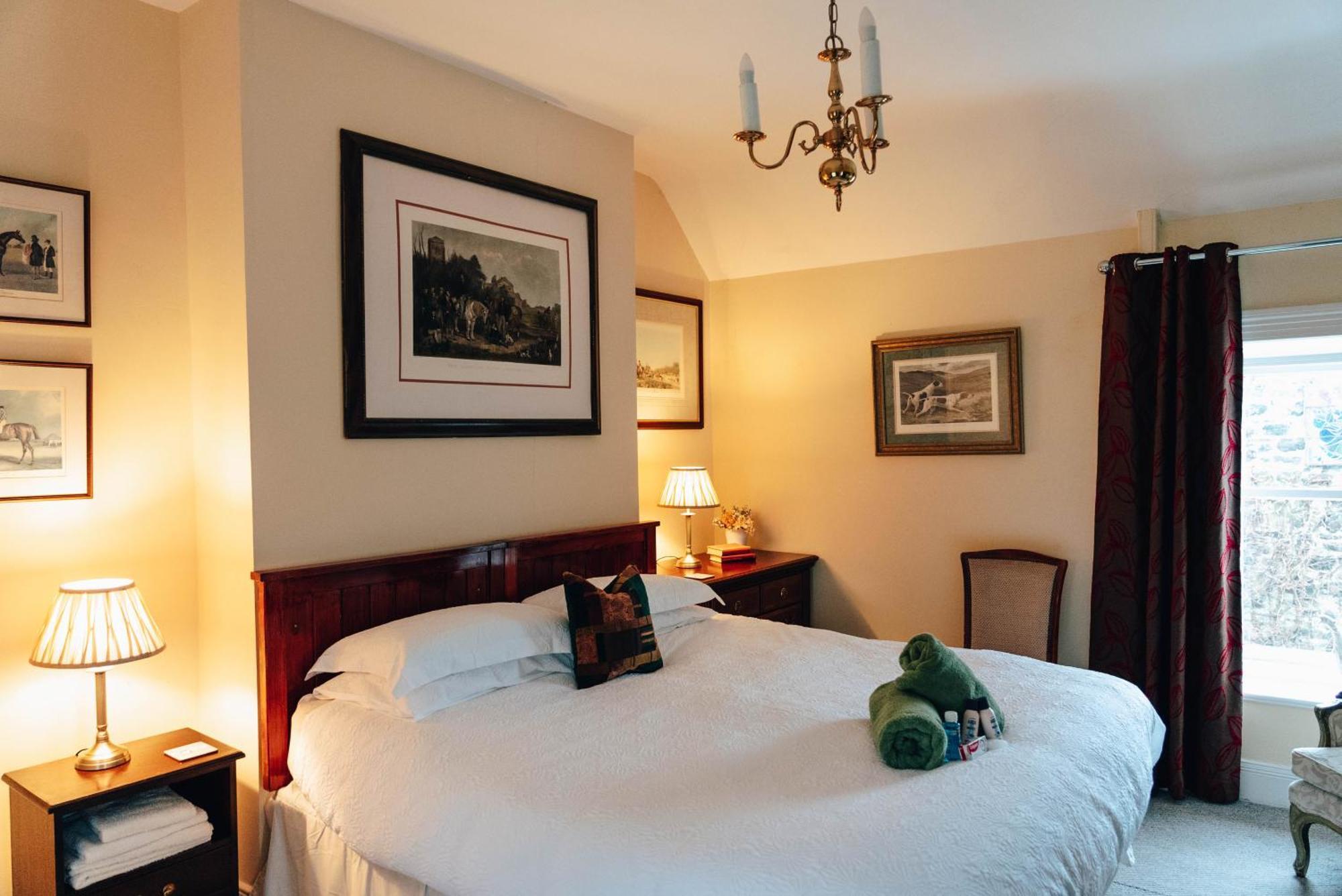 Luxury Accommodation In County Antrim With Riverside Hot Tub Kells Eksteriør billede