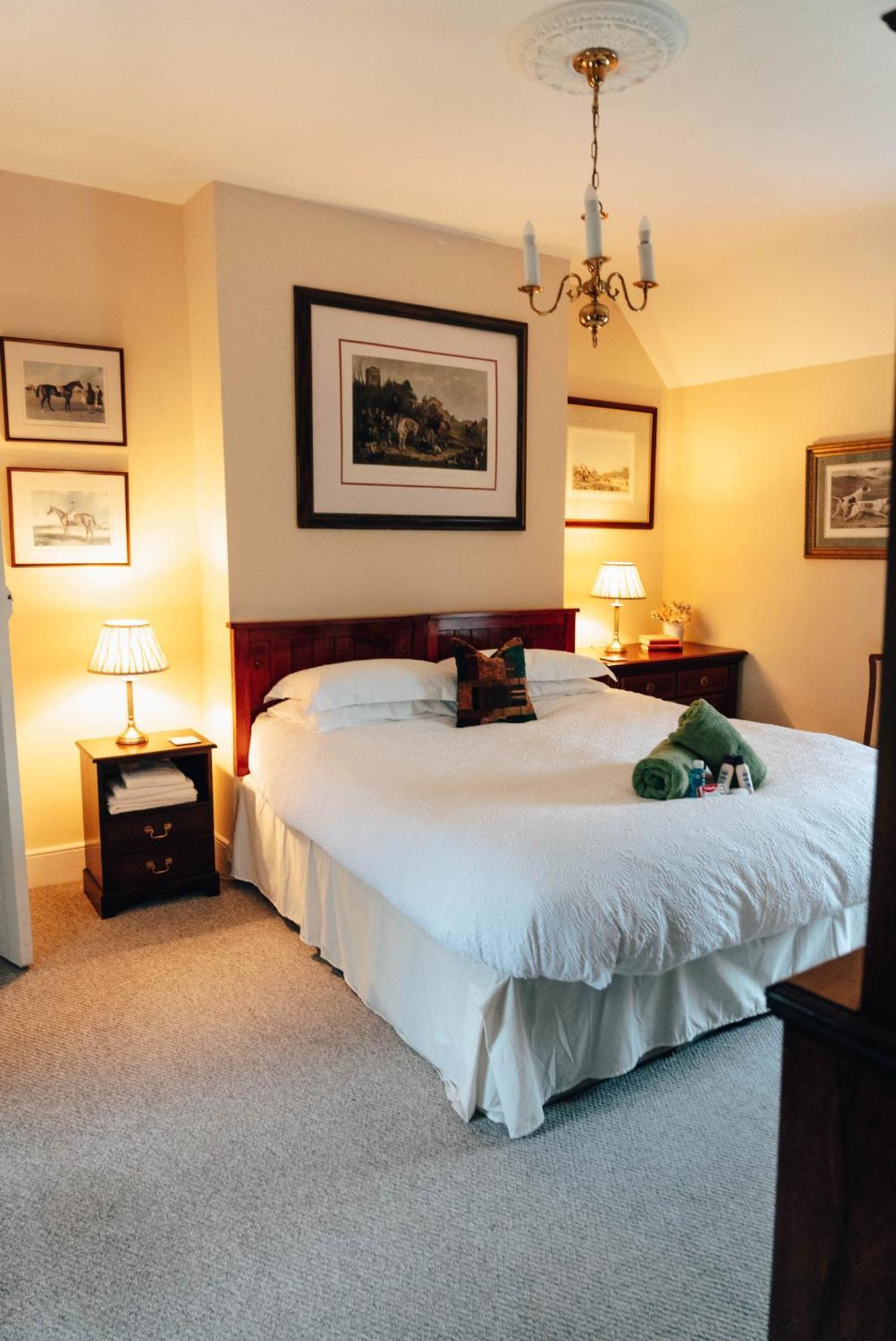 Luxury Accommodation In County Antrim With Riverside Hot Tub Kells Eksteriør billede