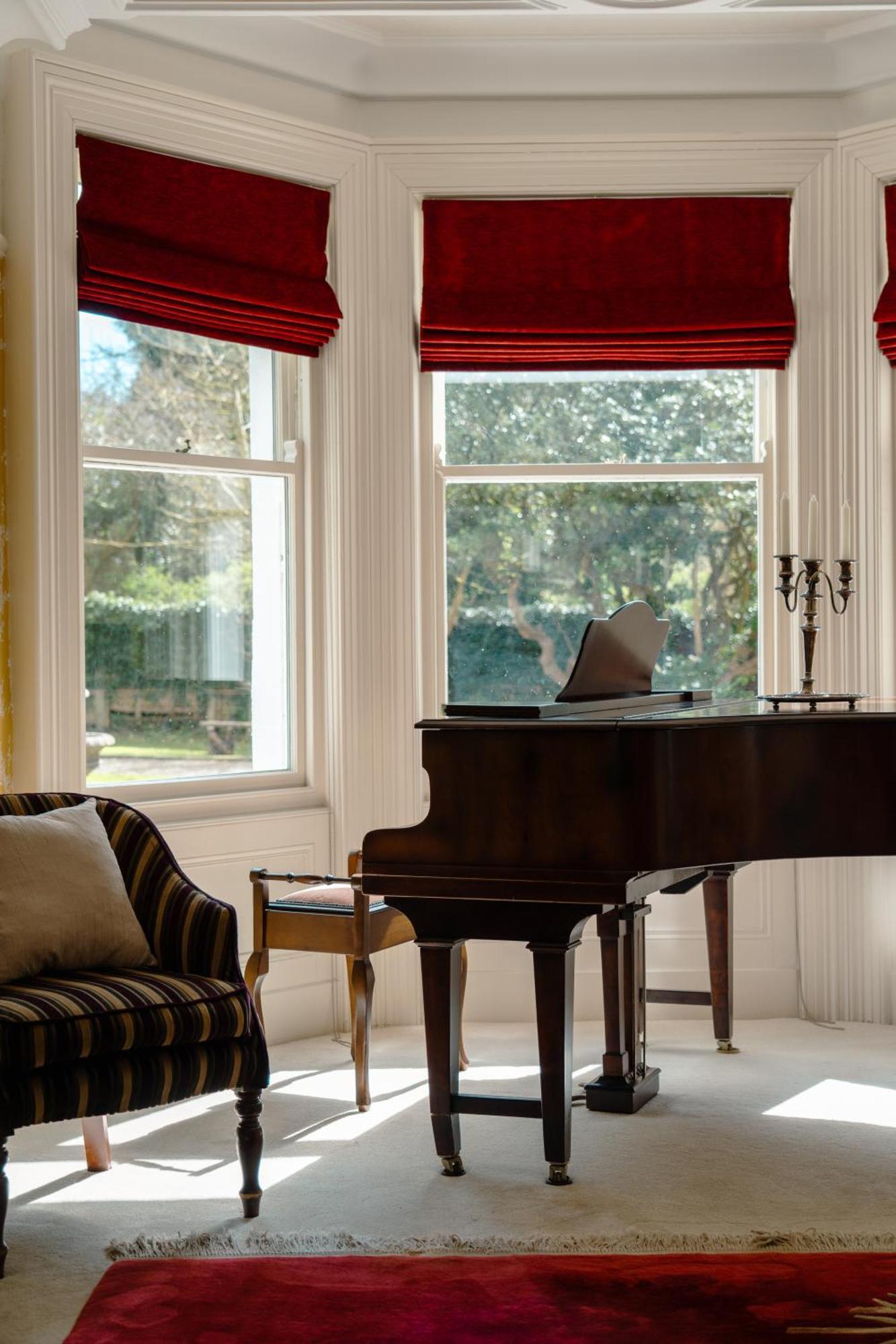 Luxury Accommodation In County Antrim With Riverside Hot Tub Kells Eksteriør billede