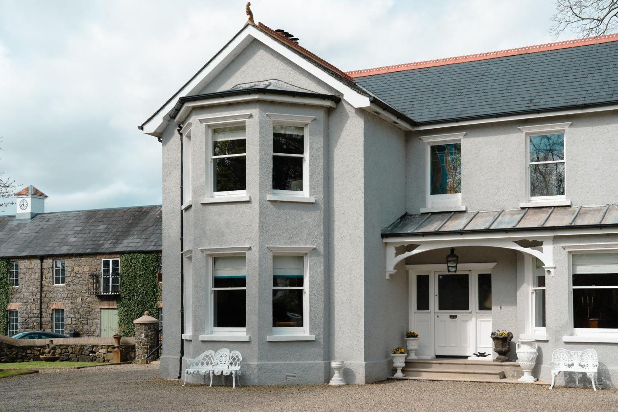 Luxury Accommodation In County Antrim With Riverside Hot Tub Kells Eksteriør billede